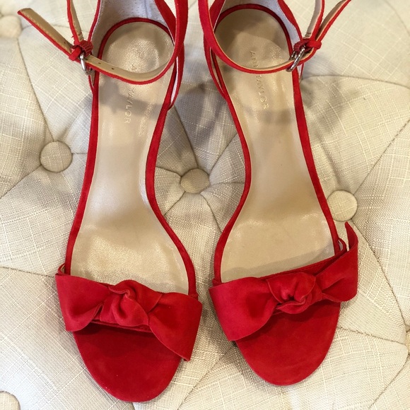Ann Taylor - Bow Suede Heel Sandal brand new! - Picture 2 of 3